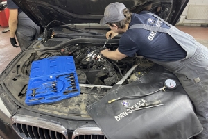 Замена клапанной крышки BMW - изображение 1