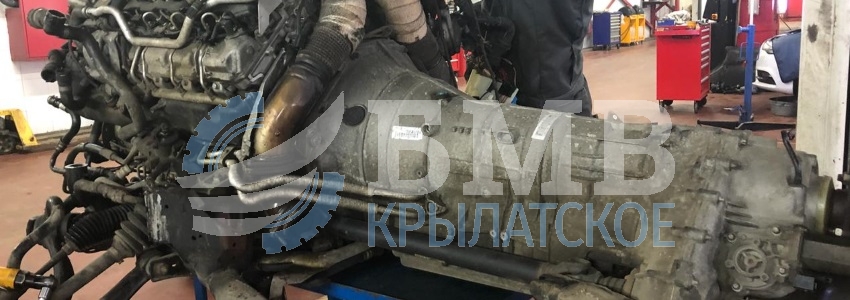 демонтаж АКПП с двигателем перед ремонтом на БМВ Х5